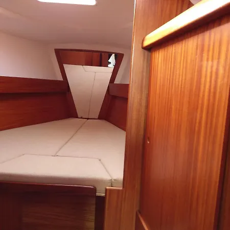 Hotel en barco Nomad Sailor *