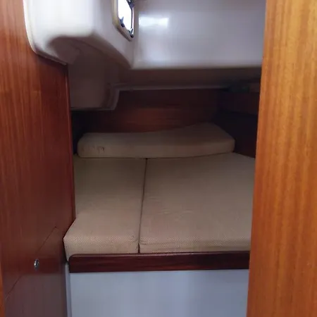 Hotel en barco Nomad Sailor *